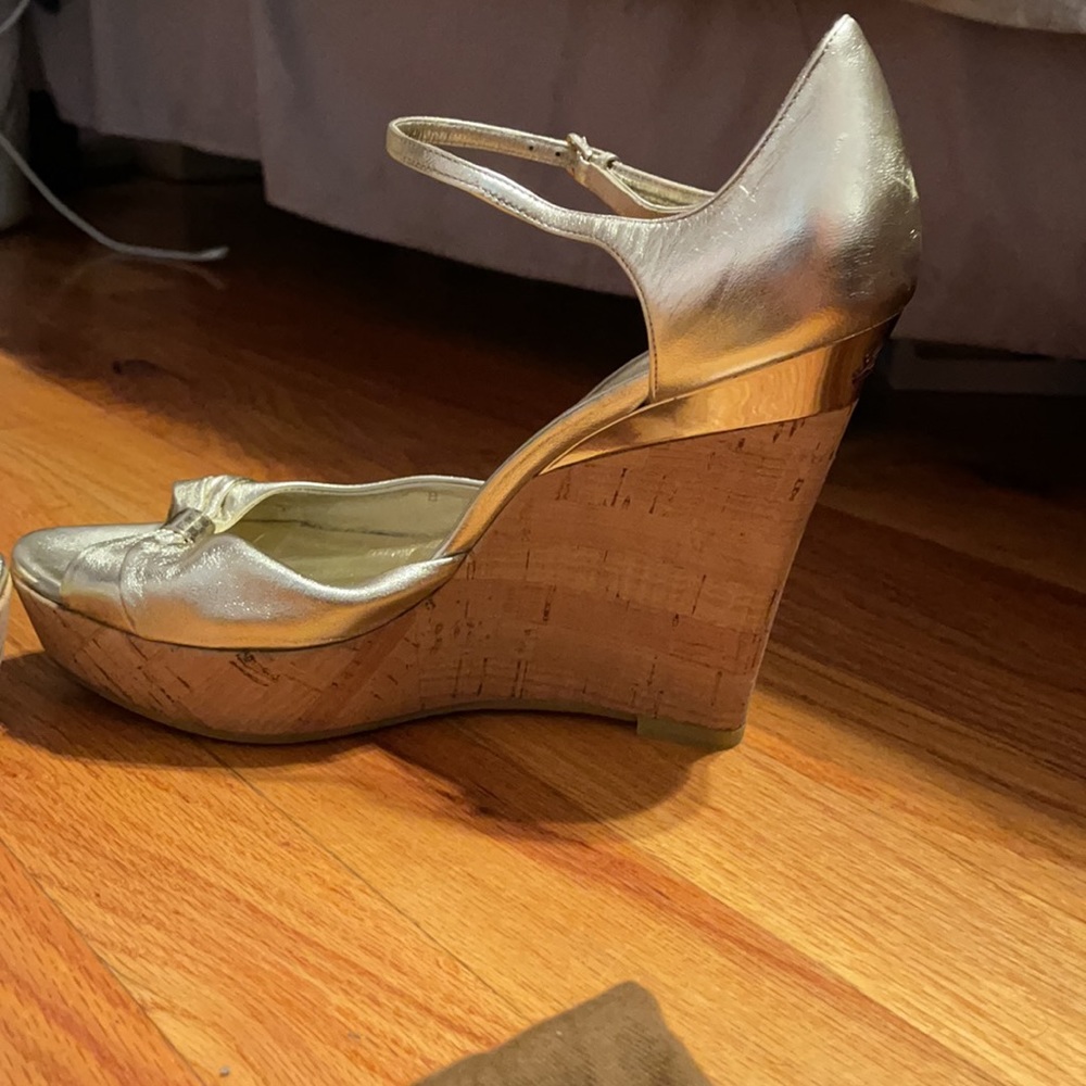 Gucci Gold Metallic Platform Wedge!Greatcondition! - image 6